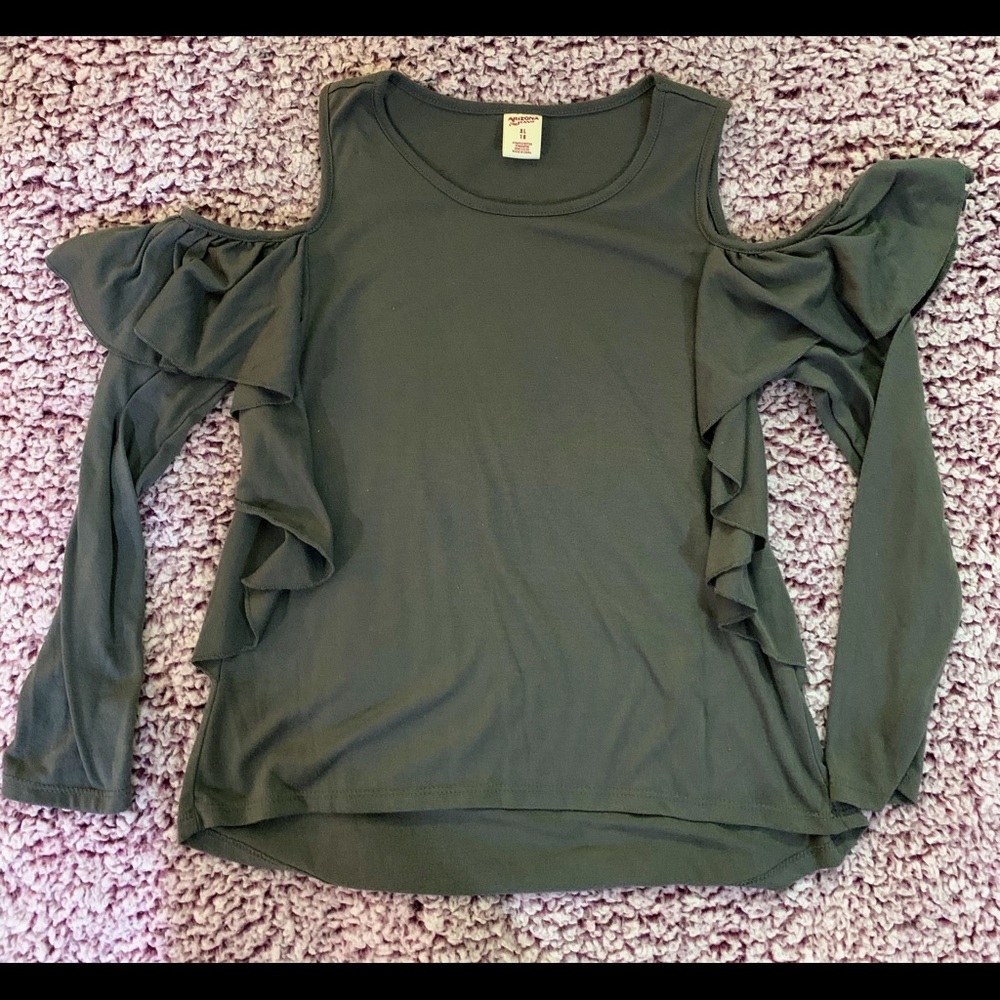 Grey cold shoulder shirt